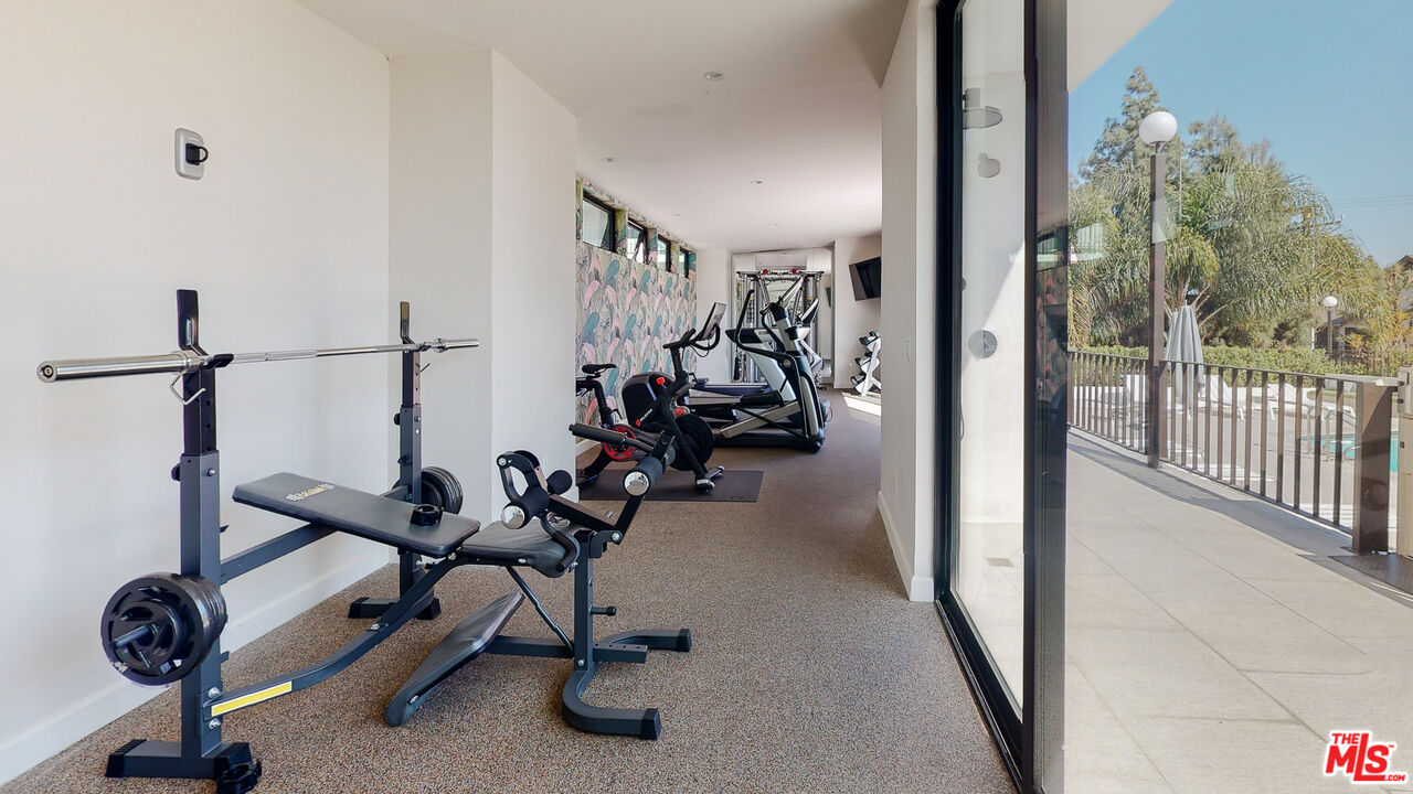 West Hollywood, California, 90069, United States, 1 Bedroom Bedrooms, ,1 BathroomBathrooms,Residential,For Sale,1891837