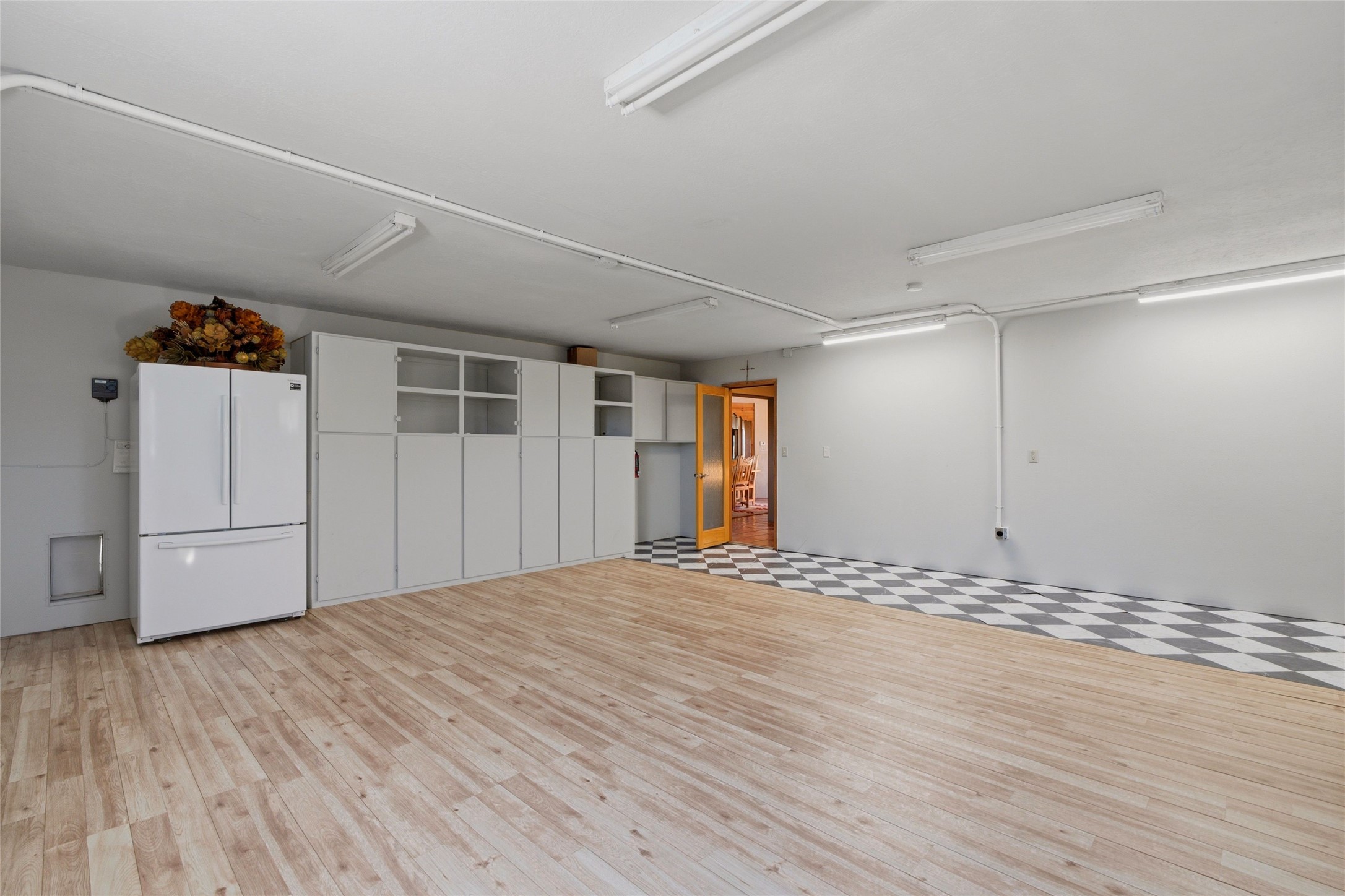  6401 Vooscane Avenue - 物件實景