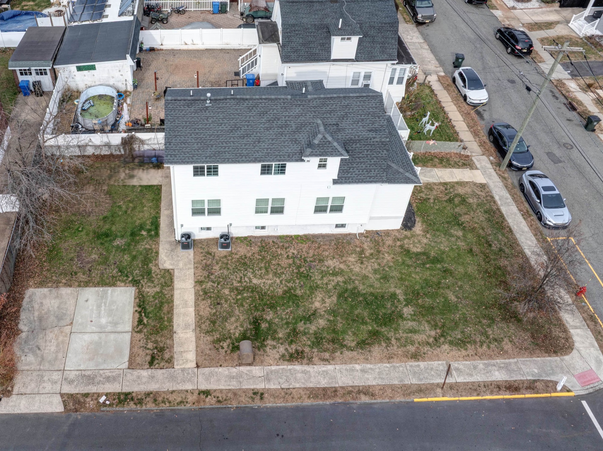 Fords, New Jersey, 08863, United States, 5 Bedrooms Bedrooms, ,2 BathroomsBathrooms,Residential,For Sale,2005682