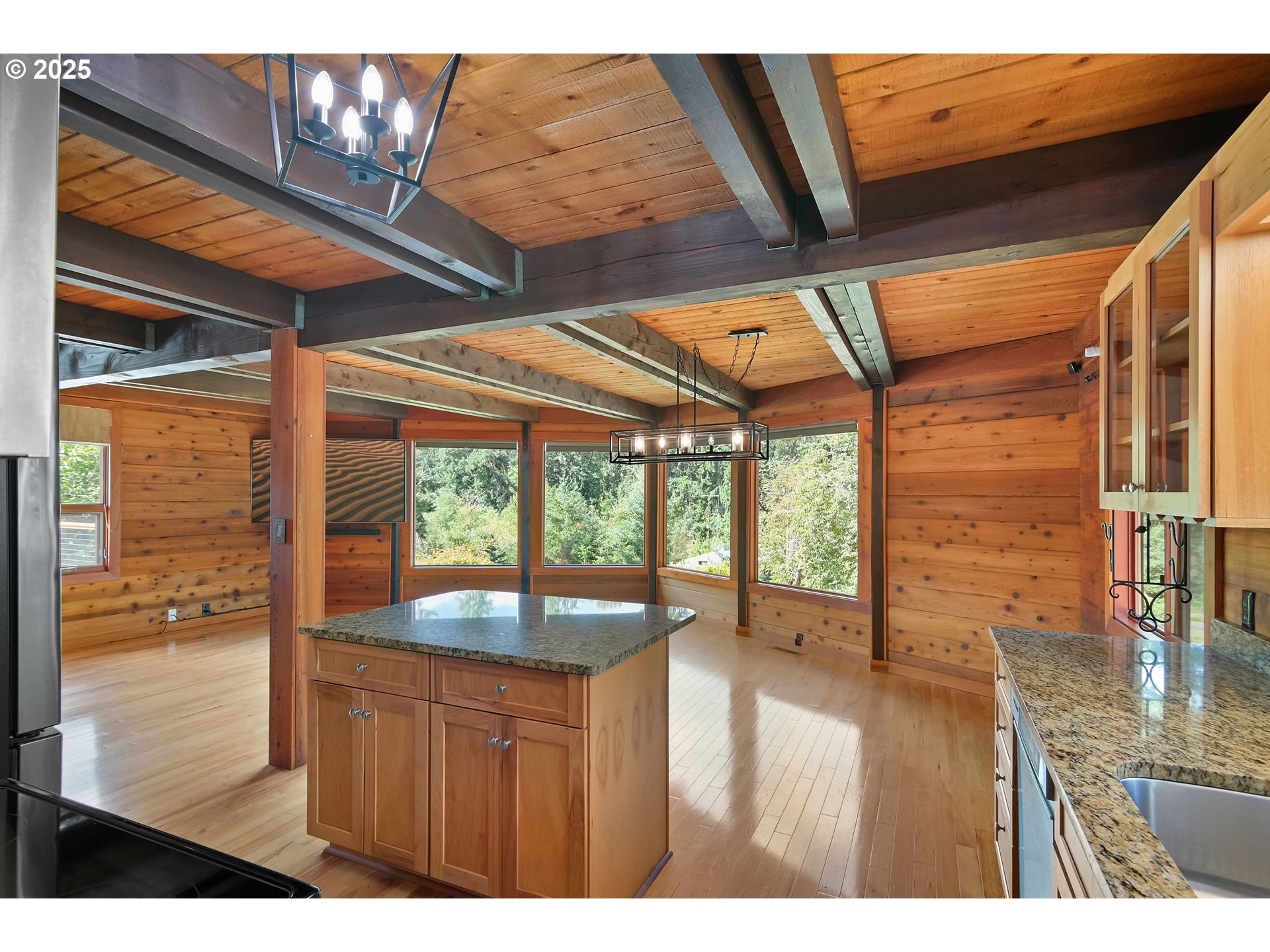 Kalama, Washington, 98625, United States, 3 Bedrooms Bedrooms, ,2 BathroomsBathrooms,Residential,For Sale,1988010