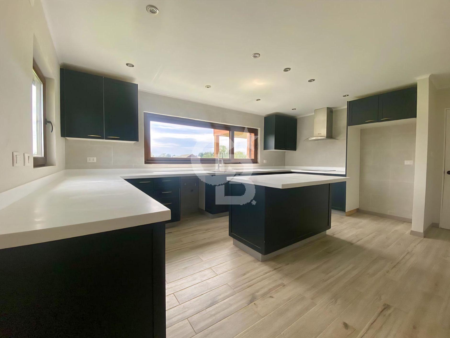 Osorno, Chile, 3 Bedrooms Bedrooms, ,3 BathroomsBathrooms,Residential,For Sale,1972467