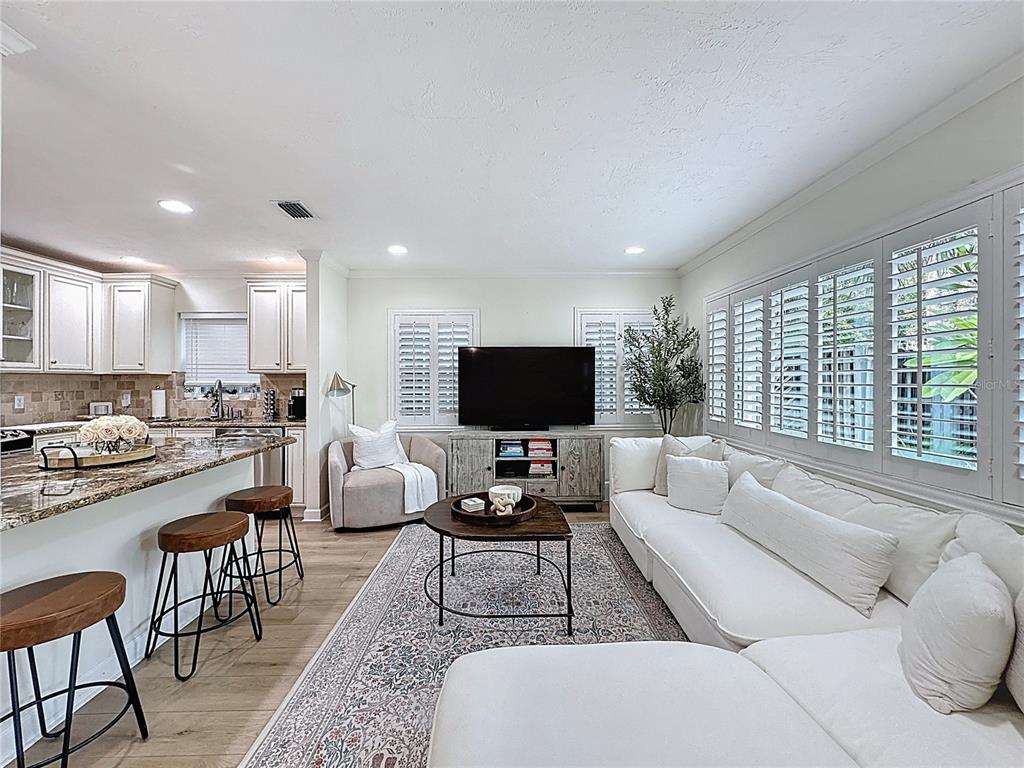 Orlando, Florida, 32804, United States, 2 Bedrooms Bedrooms, ,1 BathroomBathrooms,Residential,For Sale,1920096