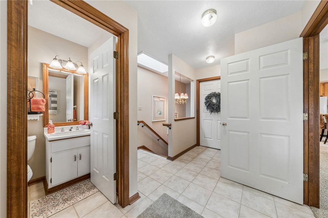 Level Green, Pennsylvania, 15085, United States, 4 Bedrooms Bedrooms, ,4 BathroomsBathrooms,Residential,For Sale,2049075