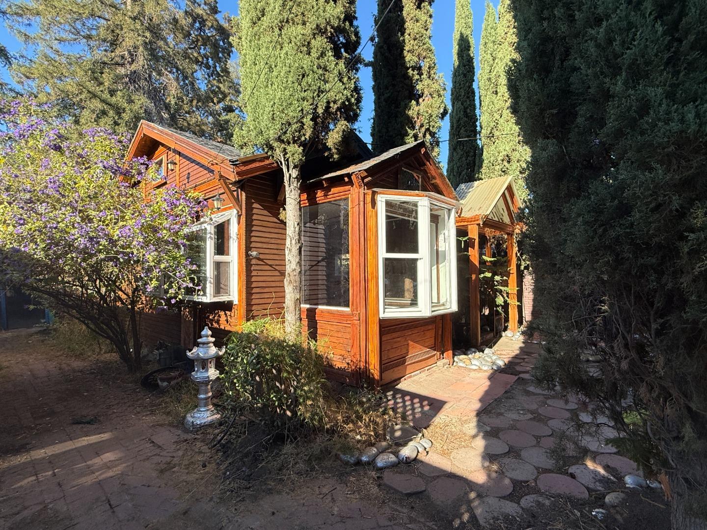 San Jose, California, 95126, United States, 2 Bedrooms Bedrooms, ,2 BathroomsBathrooms,Residential,For Sale,1987884