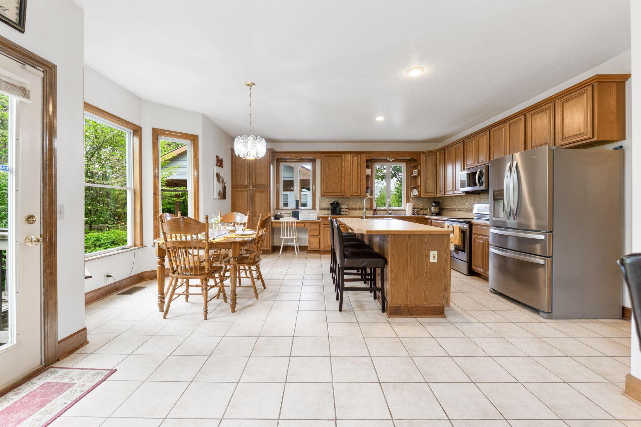Johnstown, Ohio, 43031, United States, 6 Bedrooms Bedrooms, ,6 BathroomsBathrooms,Residential,For Sale,1840218