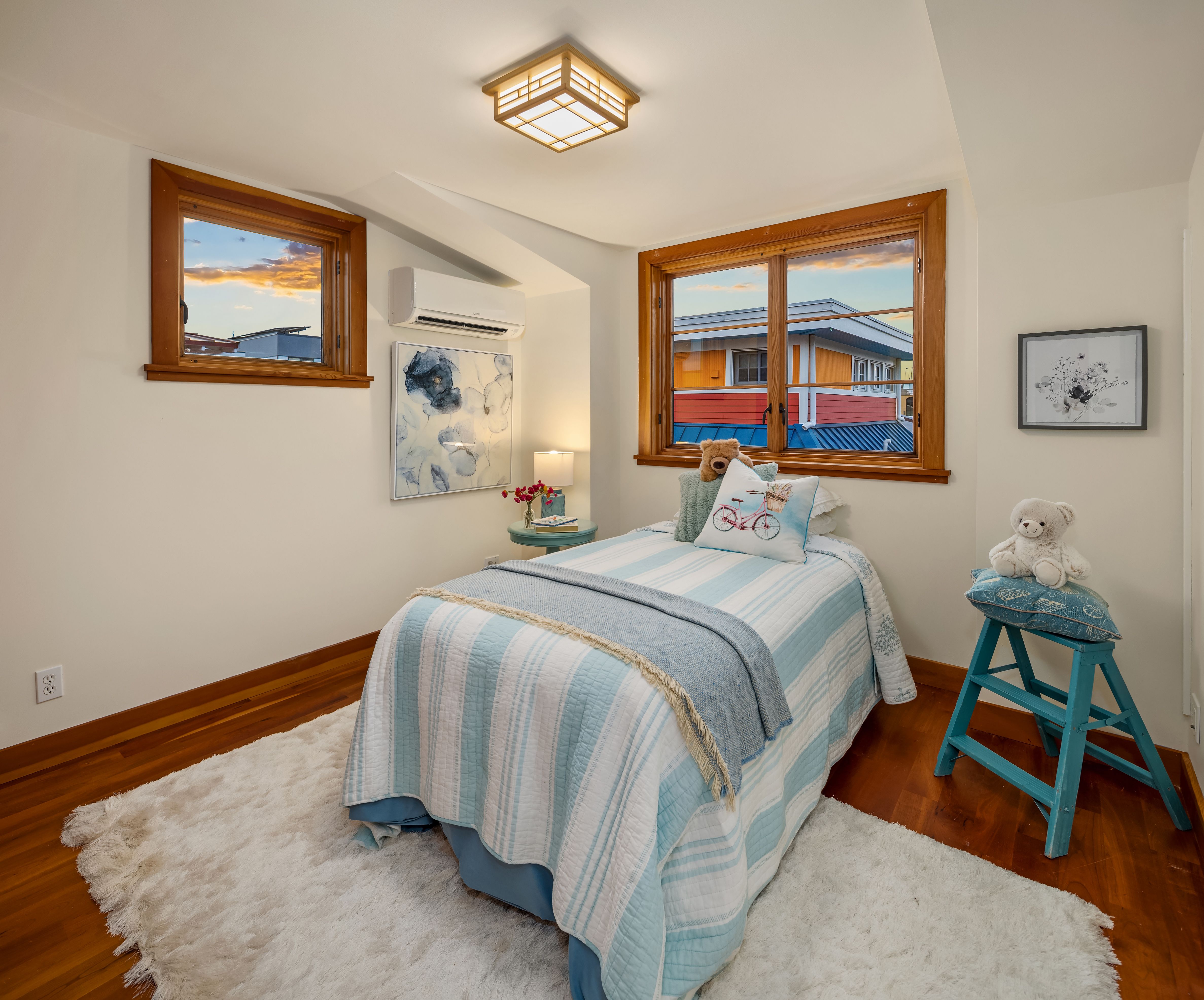  2339 Fairview Ave E #L, Seattle, WA 98102 - 物件實景