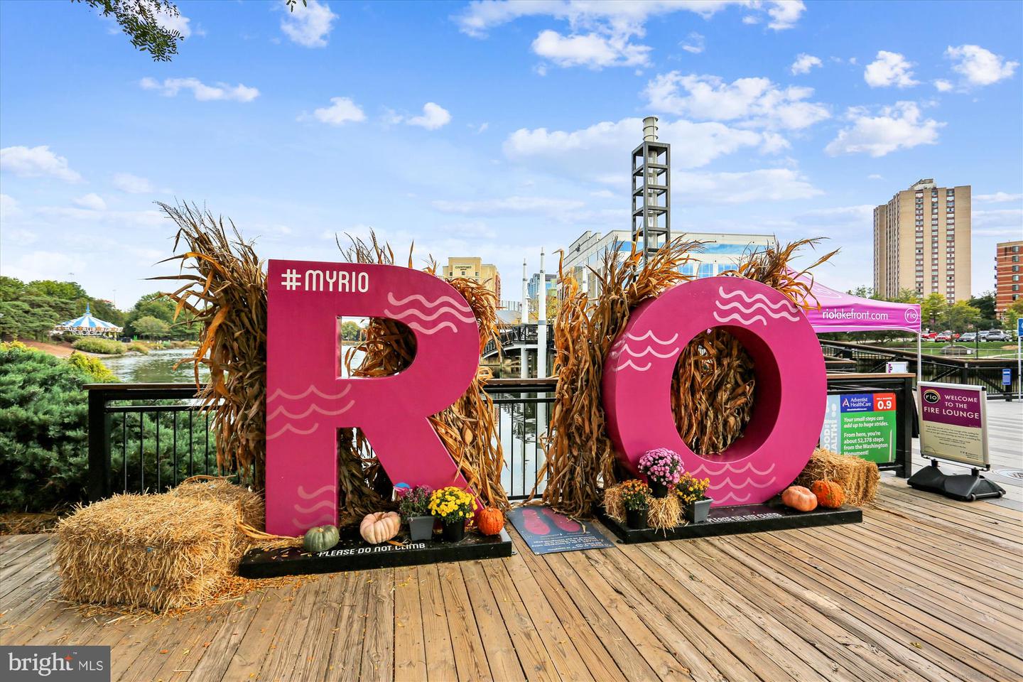 Gaithersburg, Maryland, 20878, United States, 4 Bedrooms Bedrooms, ,5 BathroomsBathrooms,Residential,For Sale,1949694