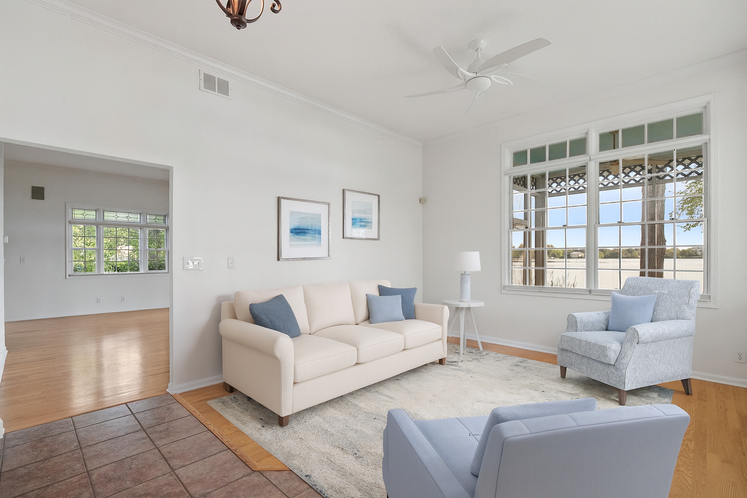 Grayslake, Illinois, 60030, United States, 4 Bedrooms Bedrooms, ,3 BathroomsBathrooms,Residential,For Sale,1992794