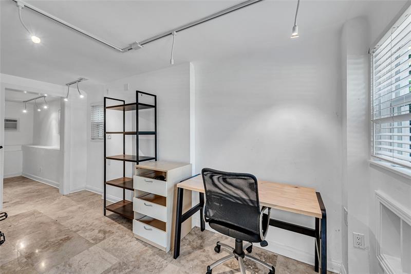 Fort Lauderdale, Florida, 33304, United States, 3 Bedrooms Bedrooms, ,3 BathroomsBathrooms,Residential,For Sale,1985546