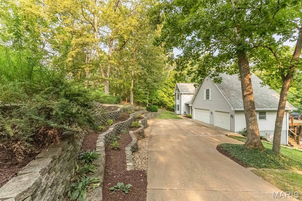 Eureka, Missouri, 63025, United States, 4 Bedrooms Bedrooms, ,4 BathroomsBathrooms,Residential,For Sale,1941693