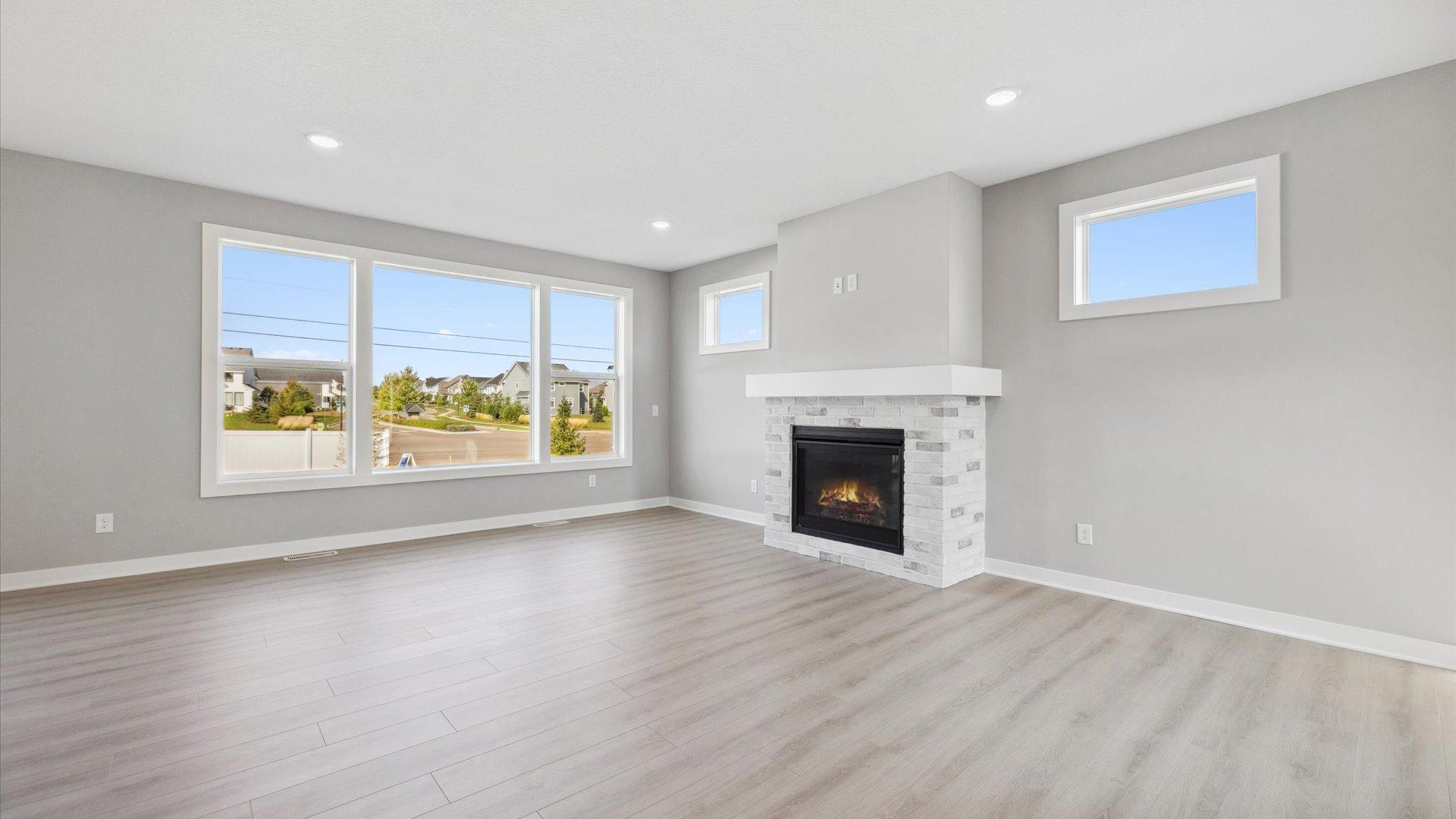 Woodbury, Minnesota, 55129, United States, 4 Bedrooms Bedrooms, ,2 BathroomsBathrooms,Residential,For Sale,1736697