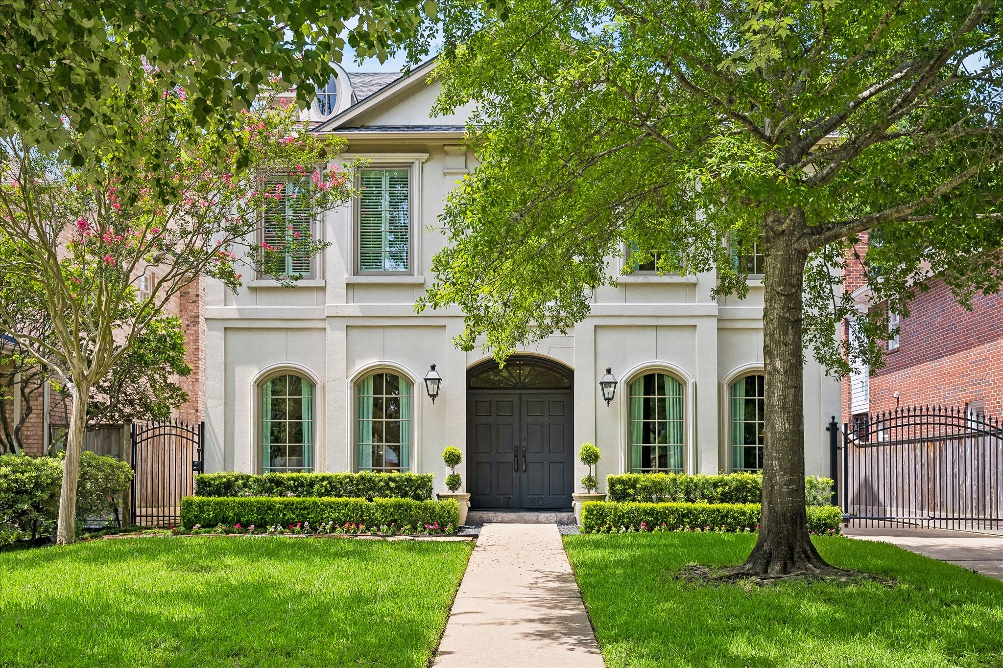  3780 Carlon Street - 物件實景