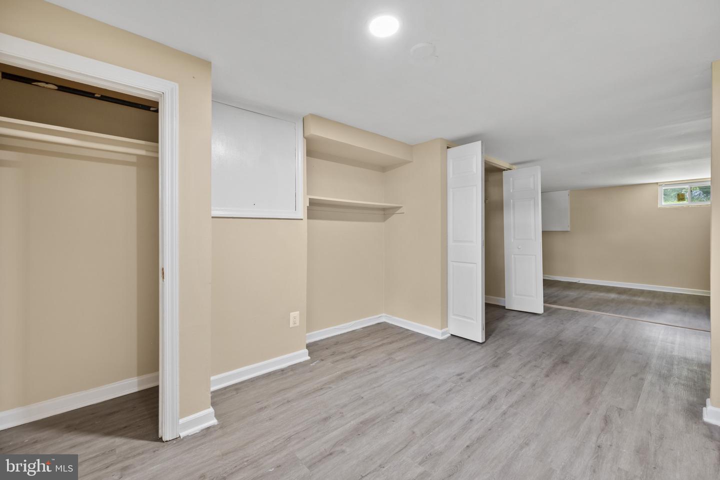 Silver Spring, Maryland, 20902, United States, 4 Bedrooms Bedrooms, ,3 BathroomsBathrooms,Residential,For Sale,1933511