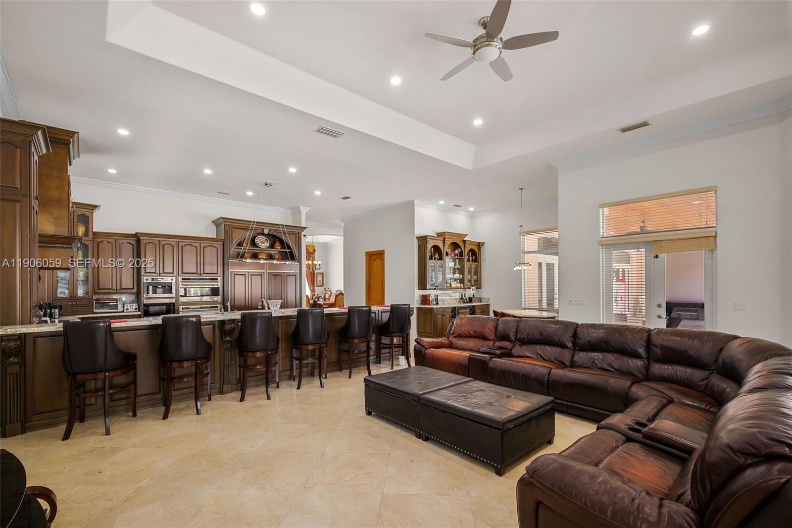 Miami, Florida, 33183, United States, 5 Bedrooms Bedrooms, ,5 BathroomsBathrooms,Residential,For Sale,1998373