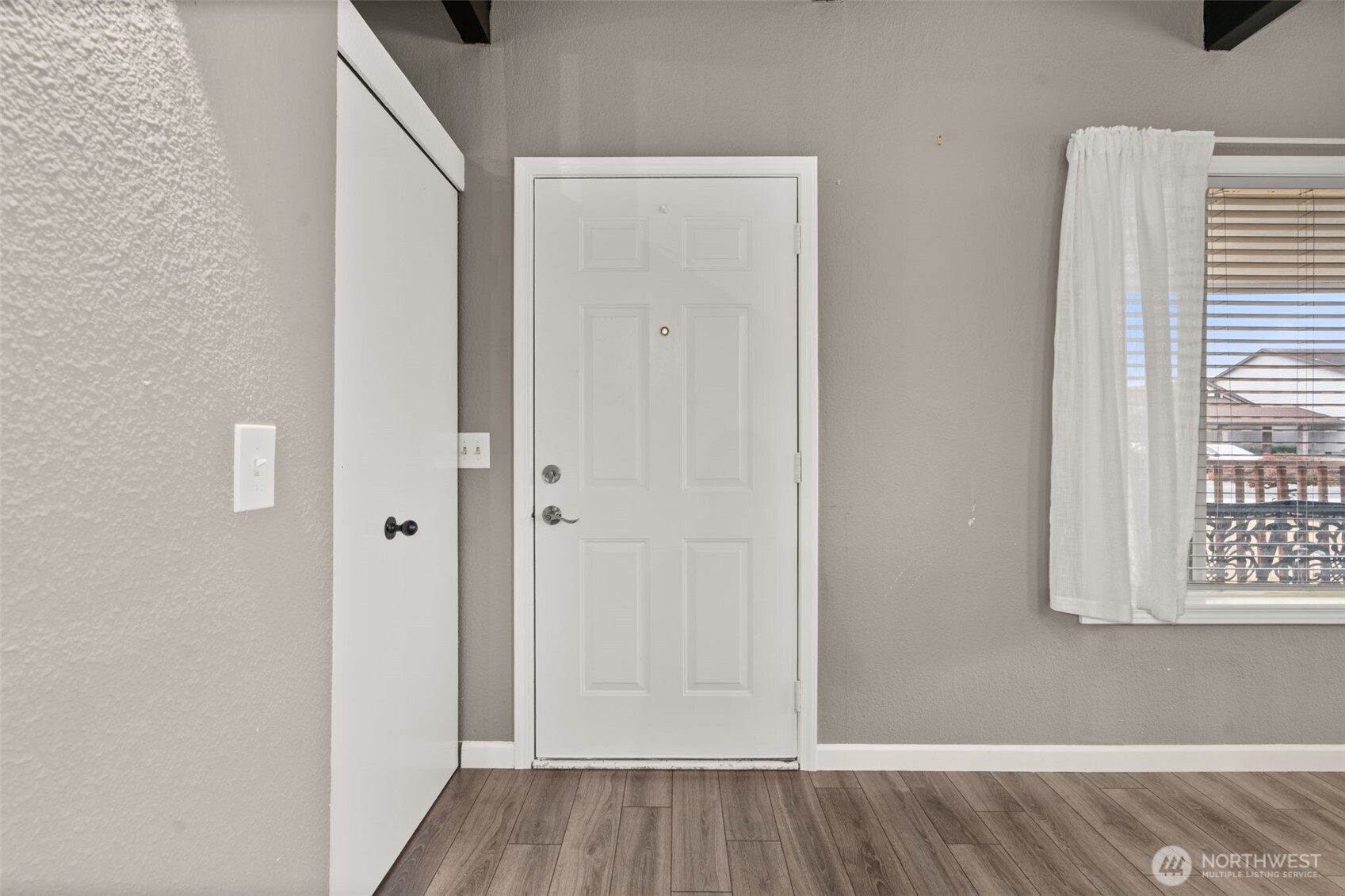 Centralia, Washington, 98531, United States, 3 Bedrooms Bedrooms, ,1 BathroomBathrooms,Residential,For Sale,1937909