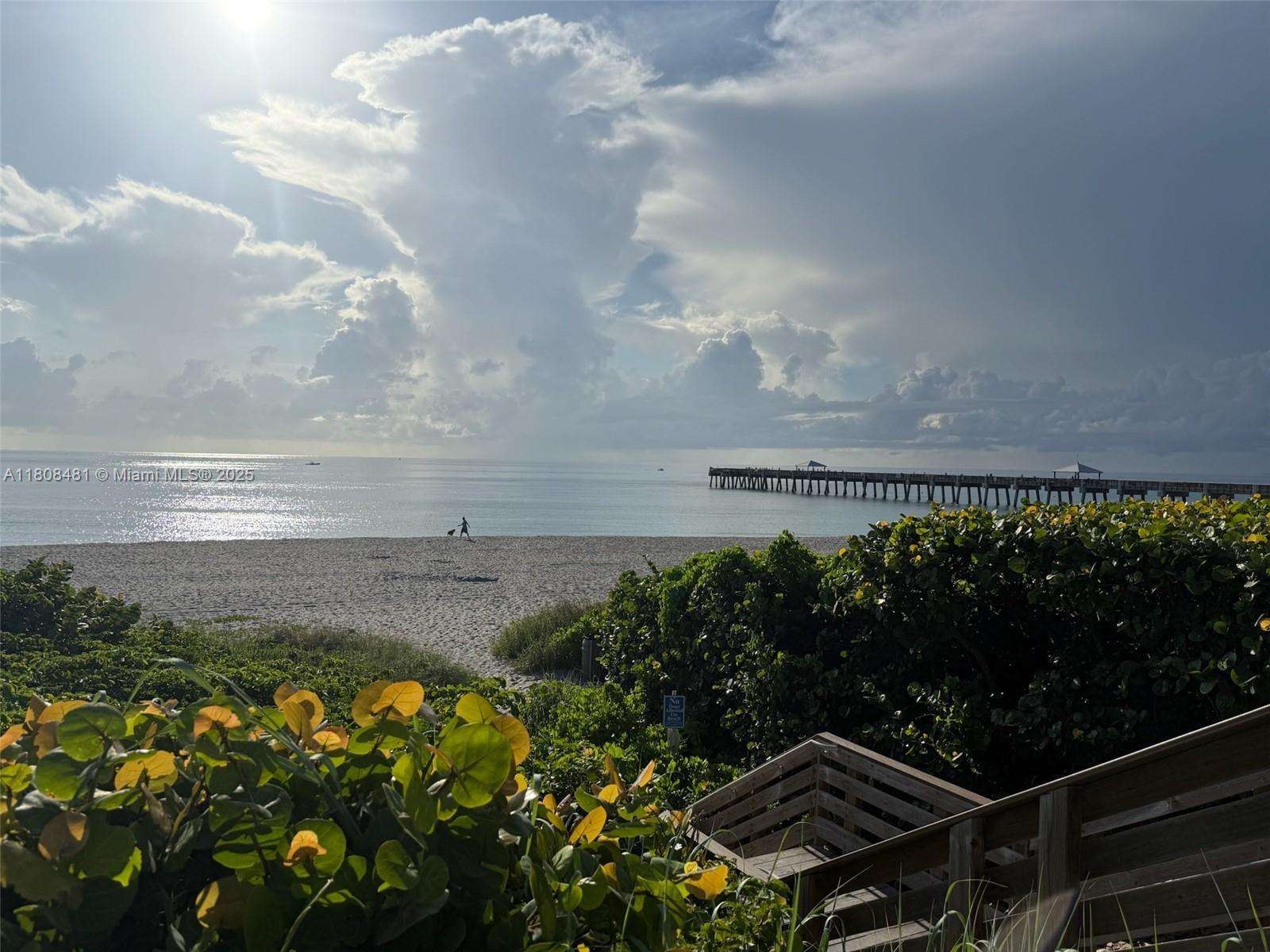 Jupiter, Florida, 33477, United States, 3 Bedrooms Bedrooms, ,2 BathroomsBathrooms,Residential,For Sale,1827227