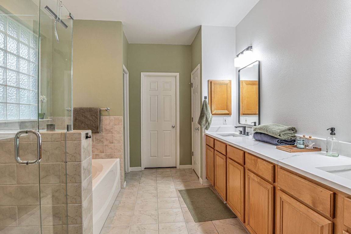 Austin, Texas, 78749, United States, 3 Bedrooms Bedrooms, ,2 BathroomsBathrooms,Residential,For Sale,1897269