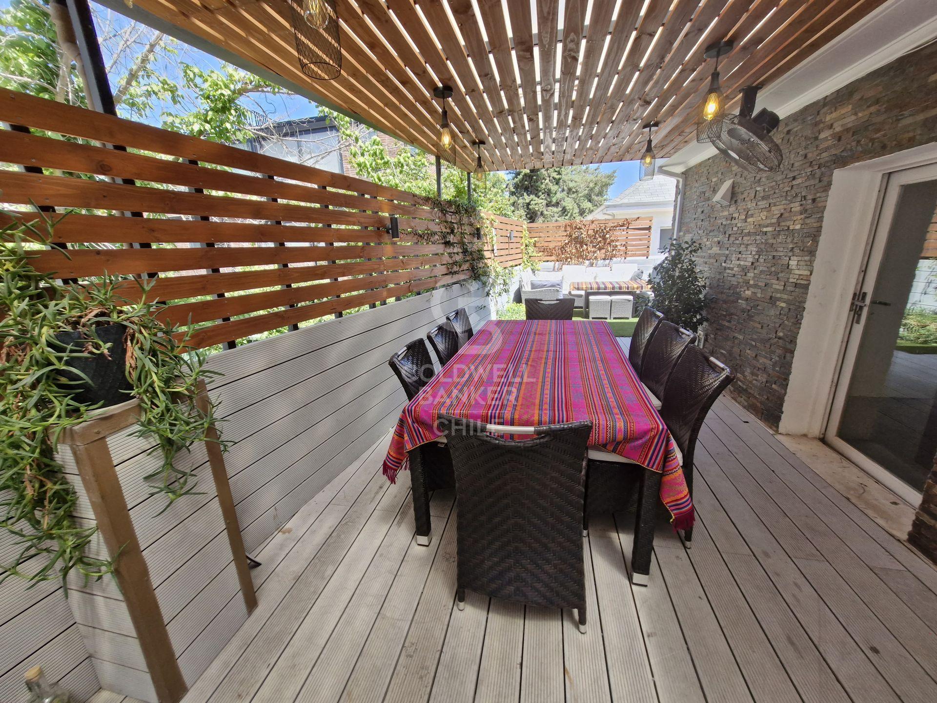 Providencia, Chile, 4 Bedrooms Bedrooms, ,3 BathroomsBathrooms,Residential,For Sale,1895539