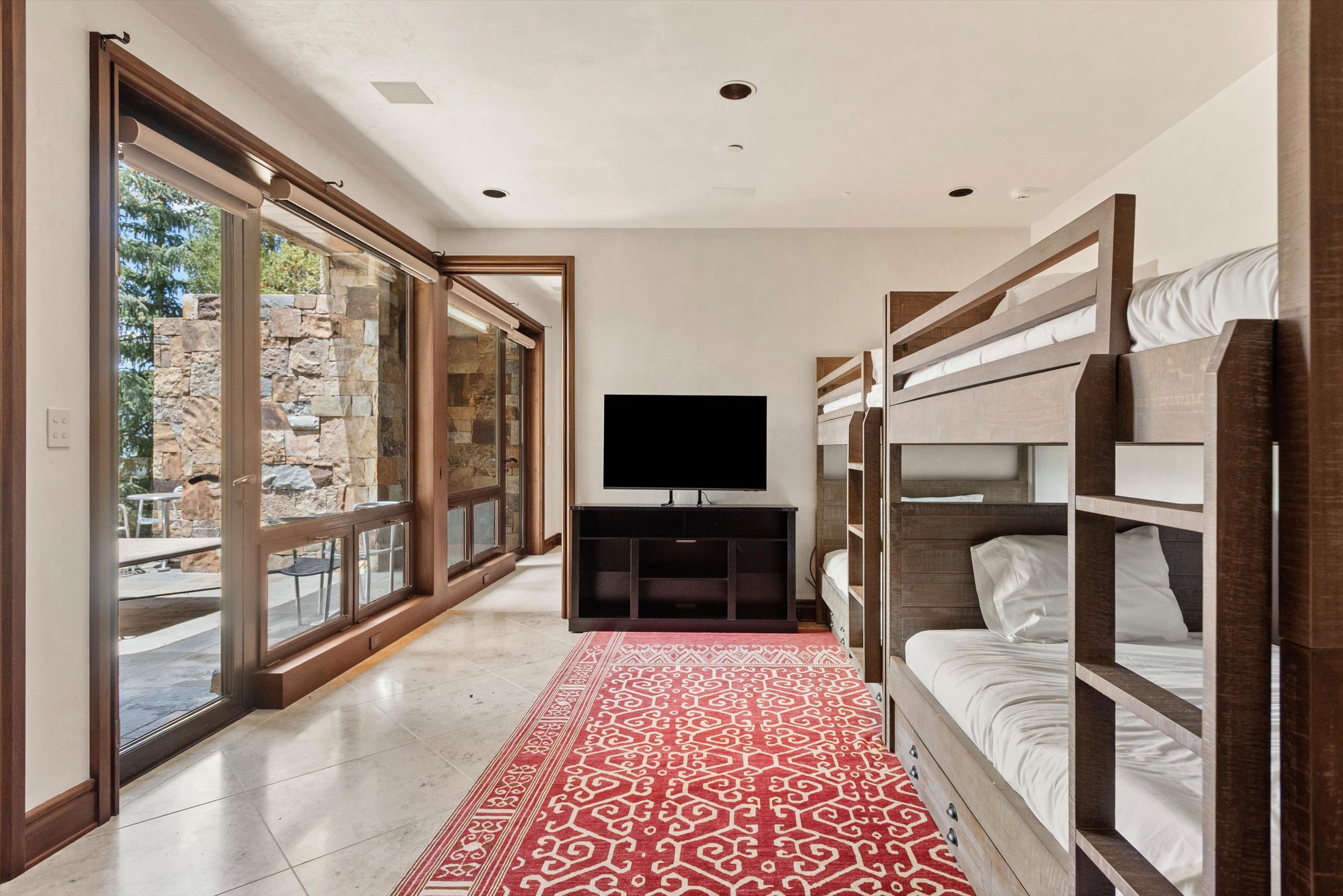  155 & 200 Sabin Drive, Aspen, CO 81611 - 物件實景