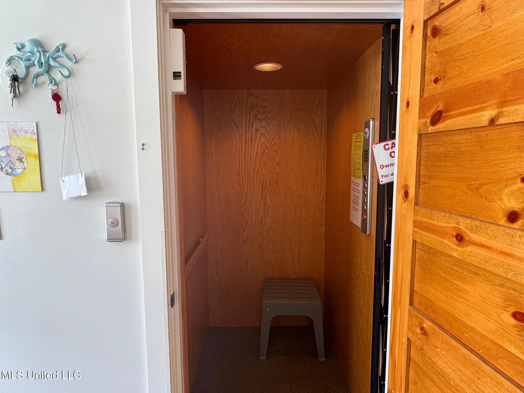 Pass Christian, Mississippi, 39571, United States, 5 Bedrooms Bedrooms, ,7 BathroomsBathrooms,Residential,For Sale,1989157