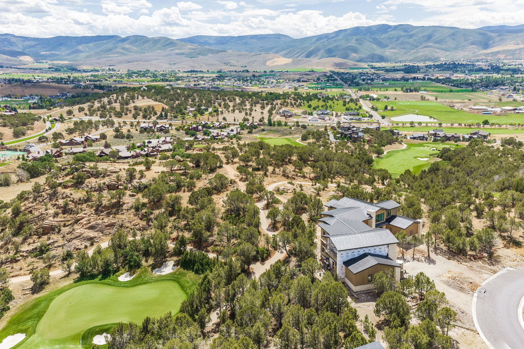  Luxury on Top of the Red Ledges - 物件實景