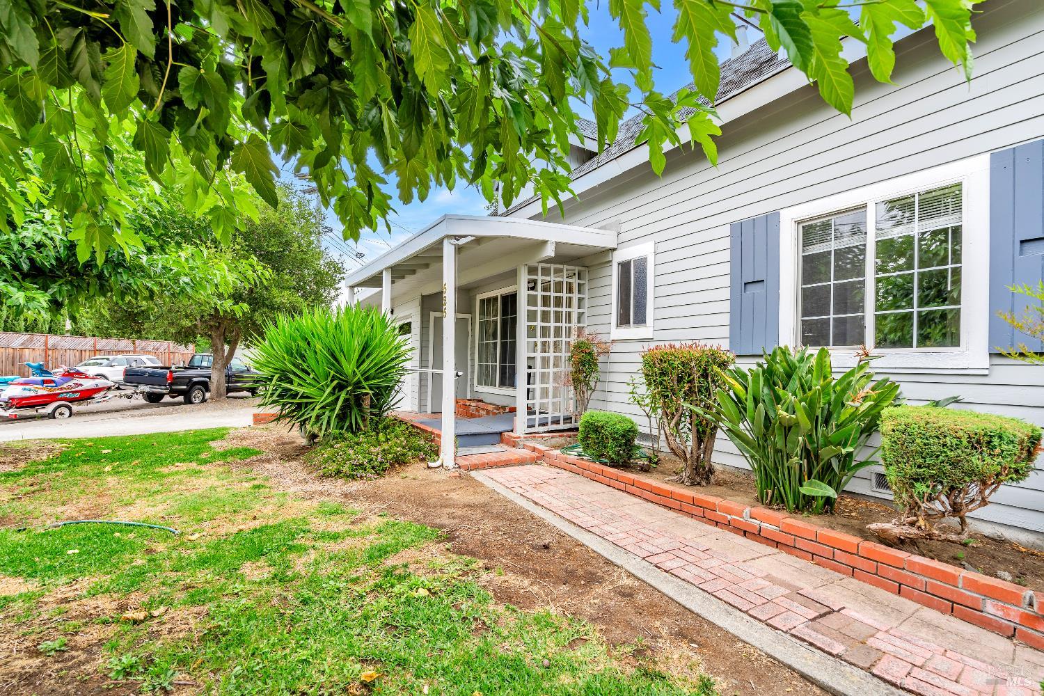 Petaluma, California, 94954, United States, 4 Bedrooms Bedrooms, ,2 BathroomsBathrooms,Residential,For Sale,1917667