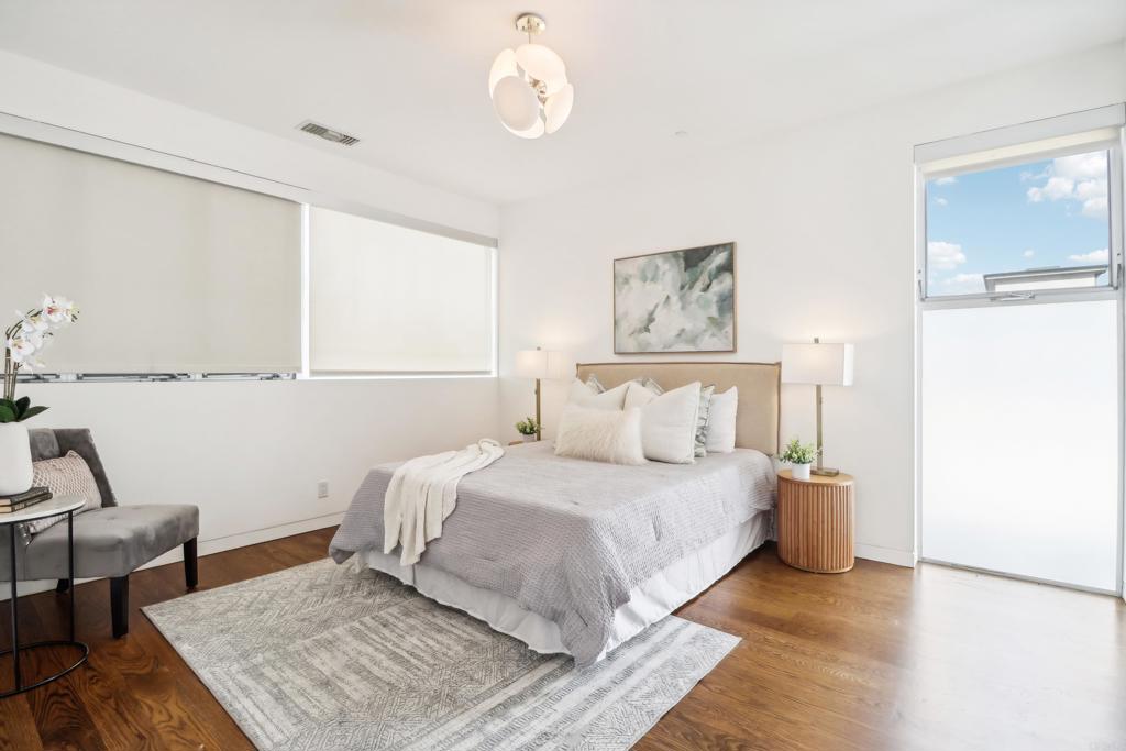 Venice, California, 90291, United States, 4 Bedrooms Bedrooms, ,4 BathroomsBathrooms,Residential,For Sale,1843493
