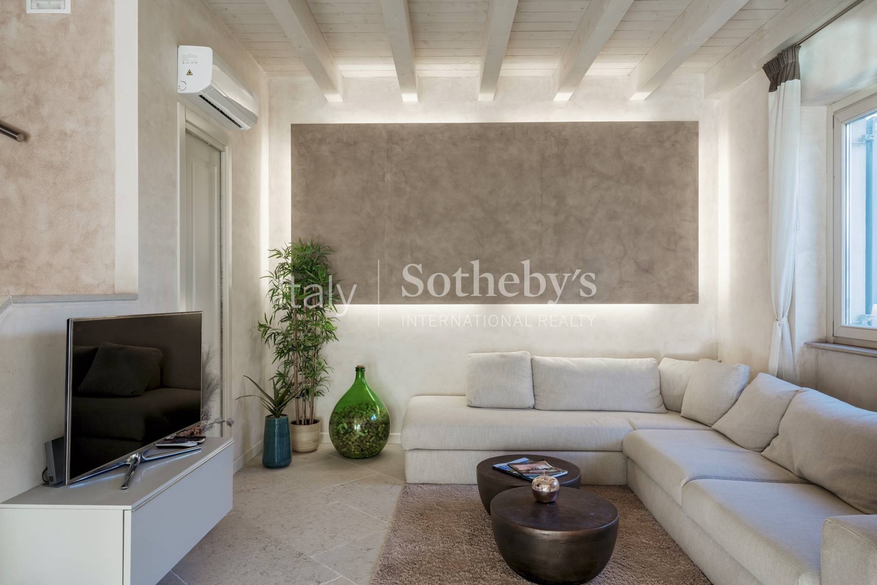  Detached home within a residential complex with swimming pool - 物件實景