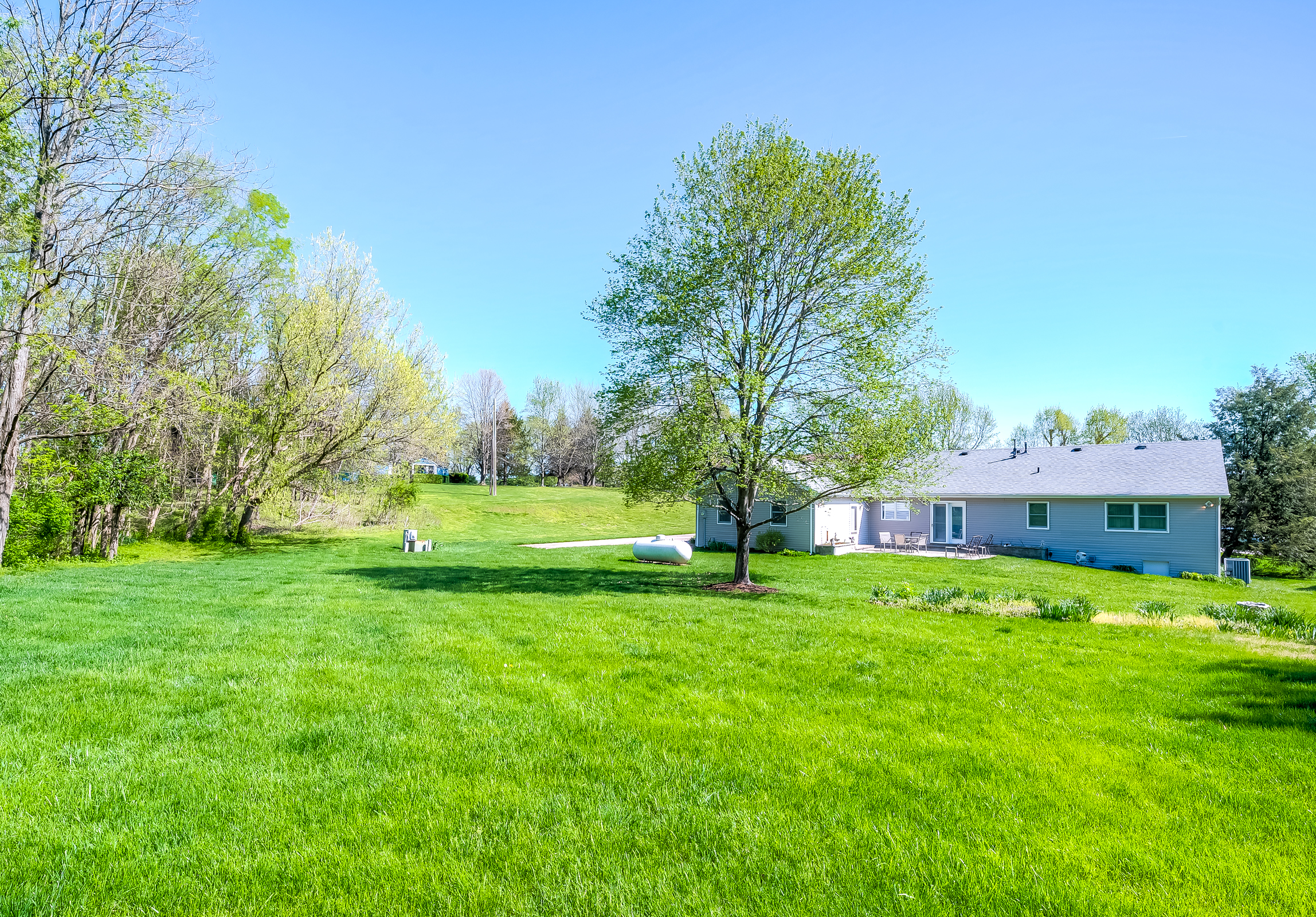  2033 Longview Drive - 物件實景