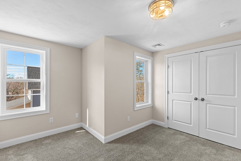 Plymouth, Massachusetts, 02360, United States, 3 Bedrooms Bedrooms, ,4 BathroomsBathrooms,Residential,For Sale,2049050