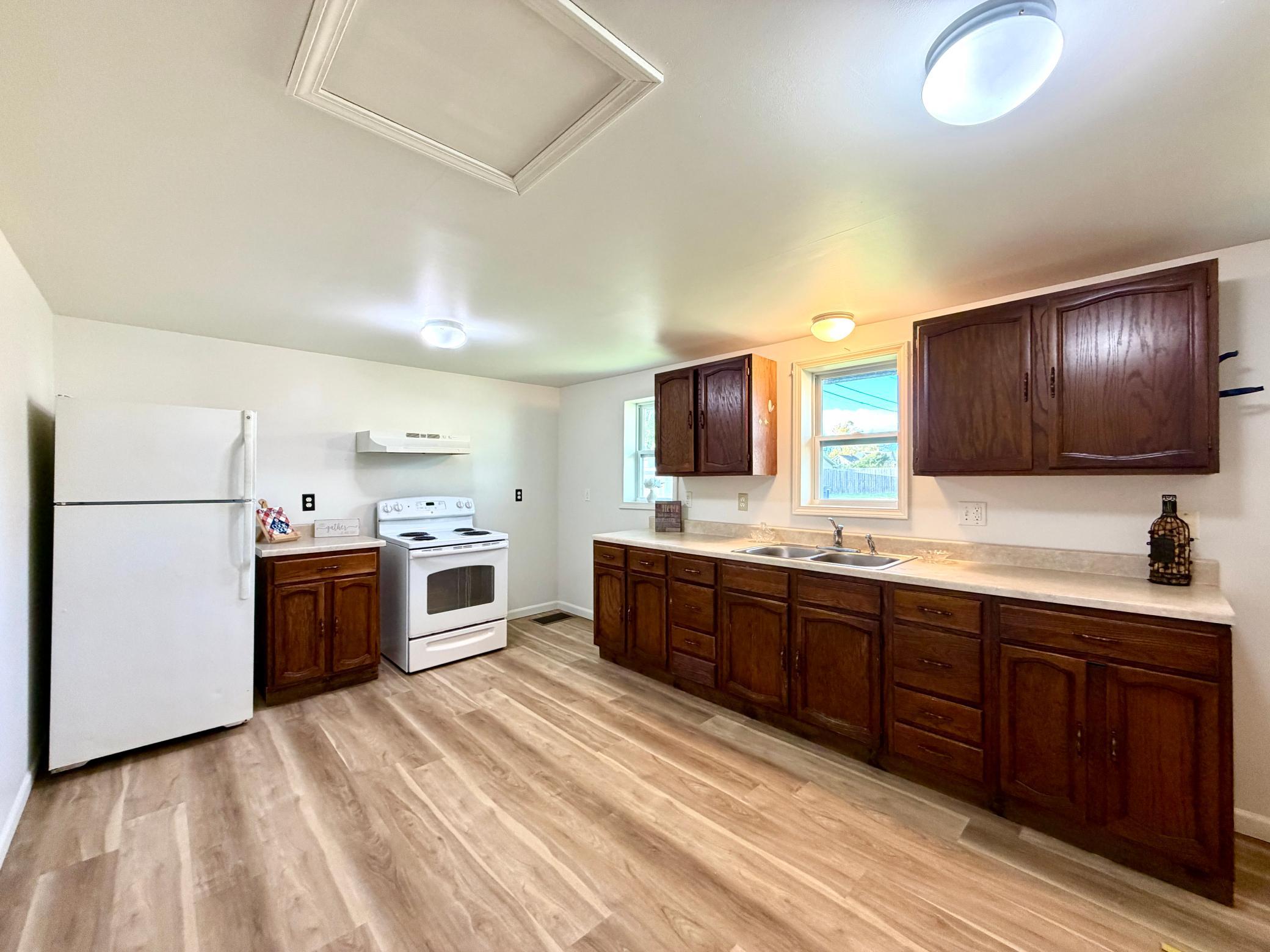6th St, Bemidji, MN 56601 #1