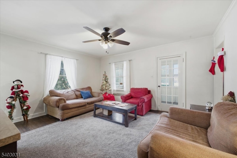 Stirling, New Jersey, 07980, United States, 3 Bedrooms Bedrooms, ,2 BathroomsBathrooms,Residential,For Sale,2008105