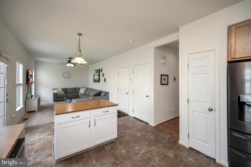 Fredericksburg, Virginia, 22407, United States, 4 Bedrooms Bedrooms, ,4 BathroomsBathrooms,Residential,For Sale,2049321