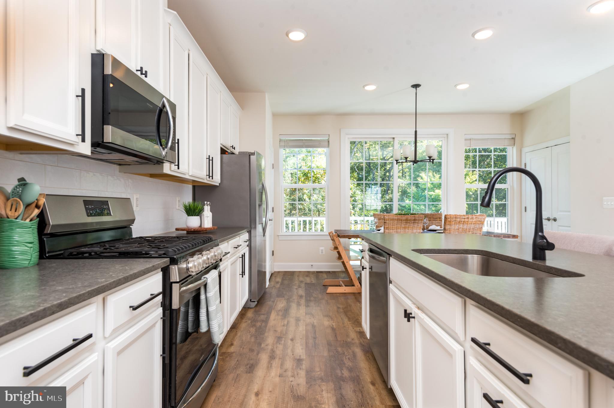 Haymarket, Virginia, 20169, United States, 4 Bedrooms Bedrooms, ,4 BathroomsBathrooms,Residential,For Sale,1980025