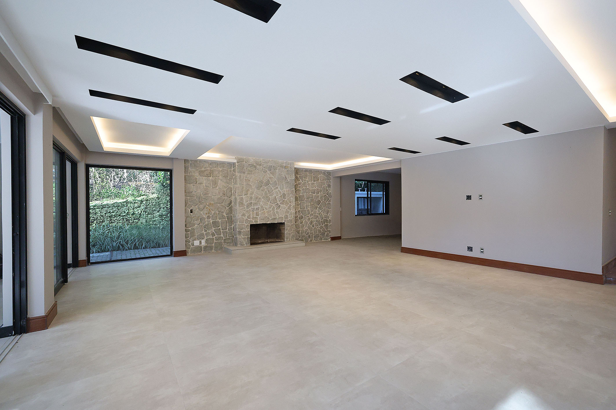  Newly built contemporary residence with panoramic views in gated community - 物件實景