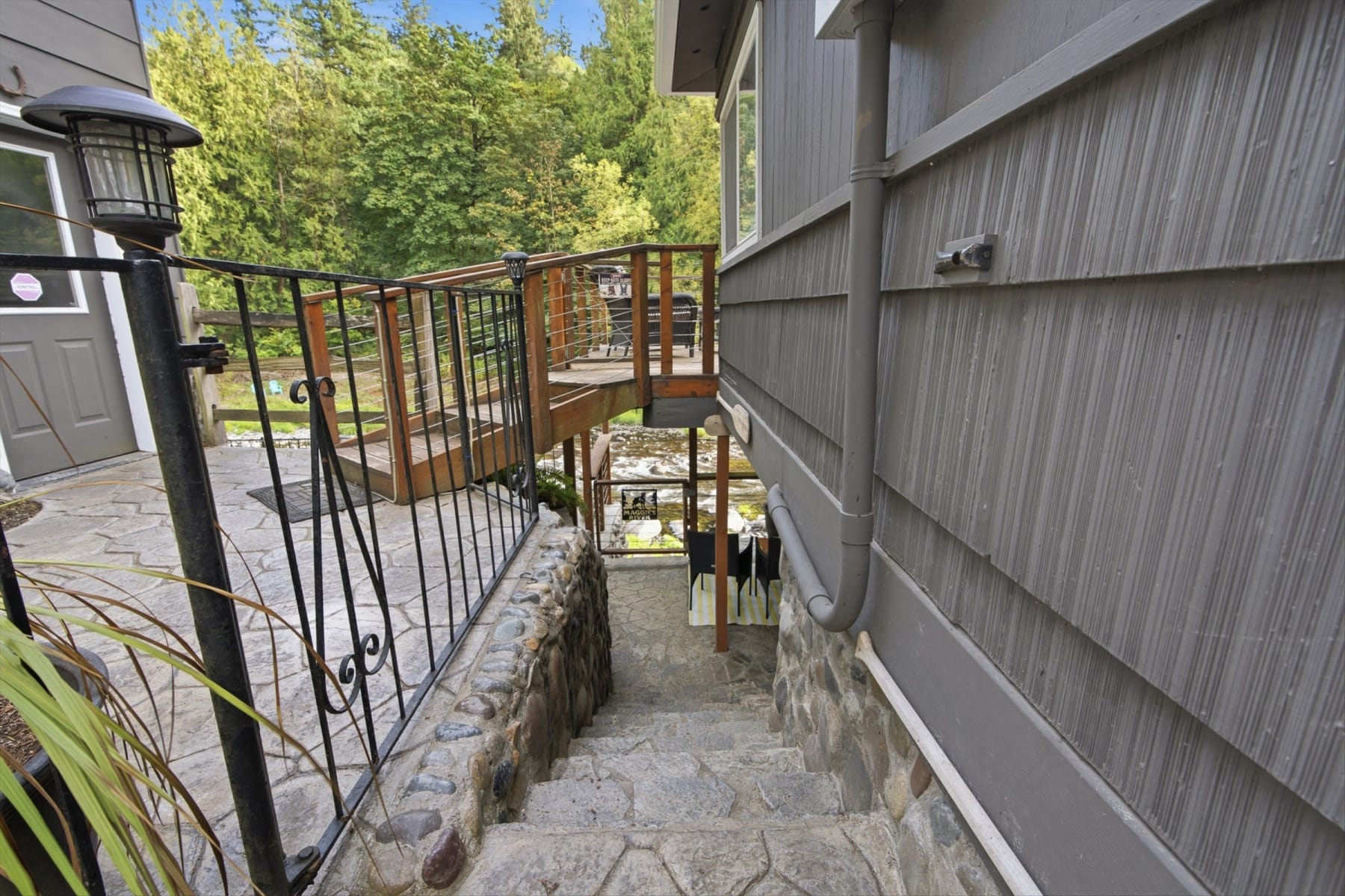  36115 NE WASHOUGAL RIVER RD Washougal, WA 98671 - 物件實景