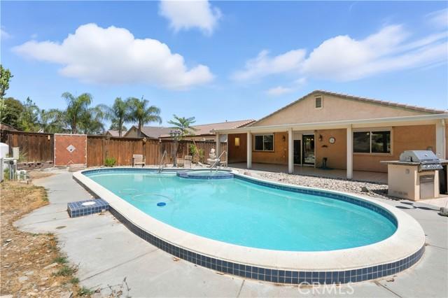 Lake Elsinore, California, 92530, United States, 3 Bedrooms Bedrooms, ,2 BathroomsBathrooms,Residential,For Sale,1924761