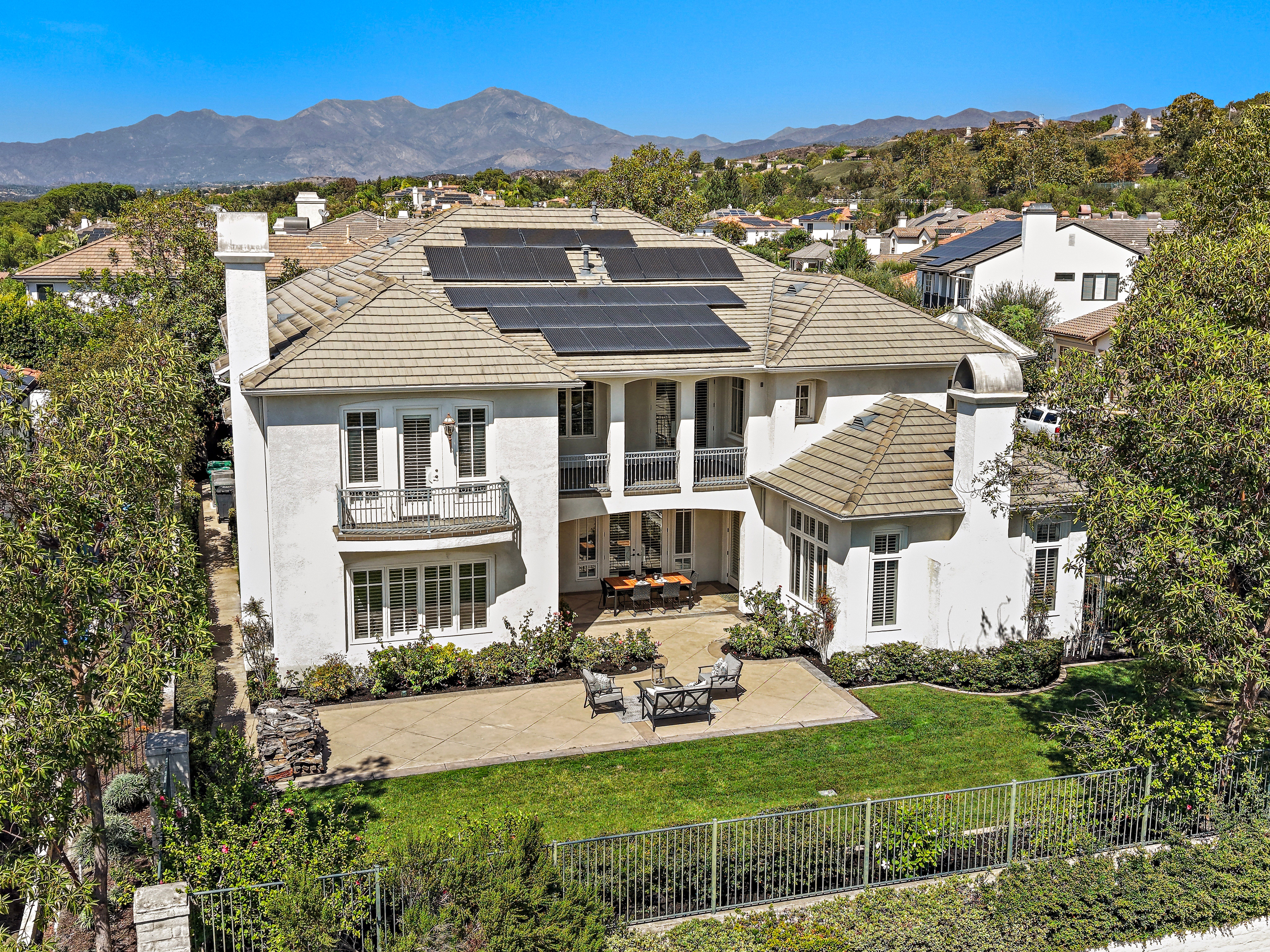  19 Rosana Way, Coto de Caza, CA 92679 - 物件實景
