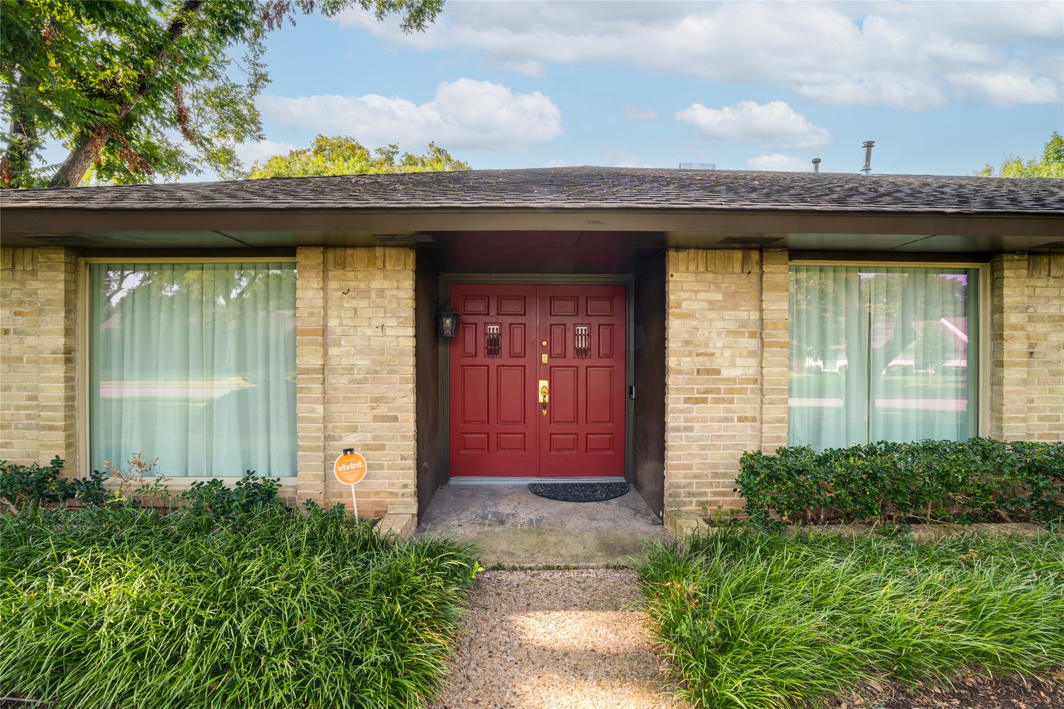 Dallas, Texas, 75244, United States, 4 Bedrooms Bedrooms, ,2 BathroomsBathrooms,Residential,For Sale,1991036