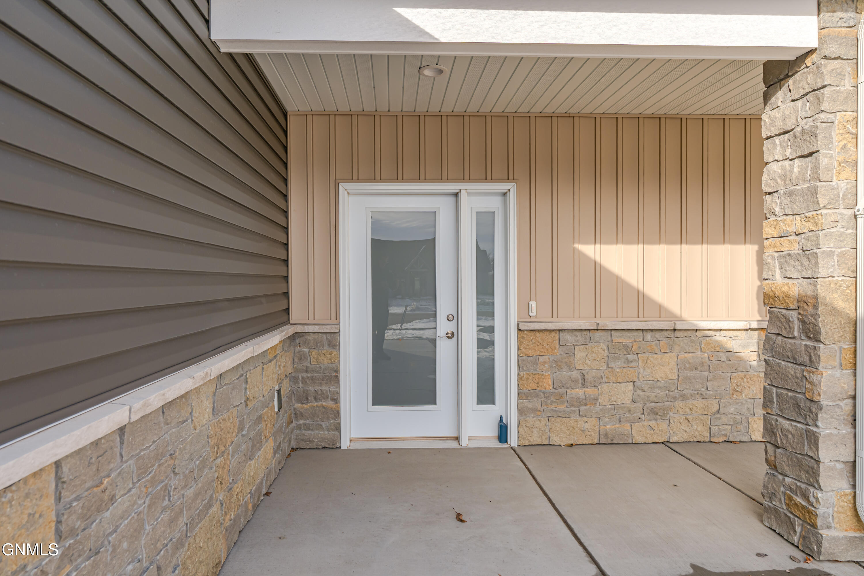 Bismarck, North Dakota, 58504, United States, 3 Bedrooms Bedrooms, ,3 BathroomsBathrooms,Residential,For Sale,1990229