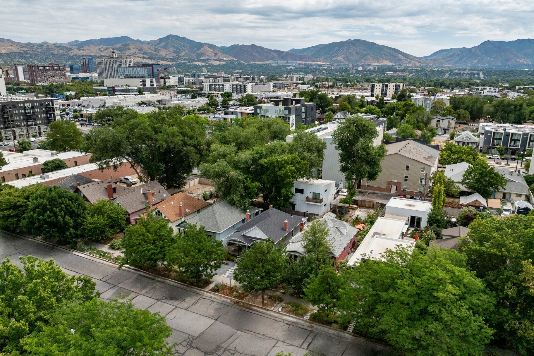  Central 9th Victorian & Accessory Dwelling Unit with Short- Term Rental Zoning - 物件實景