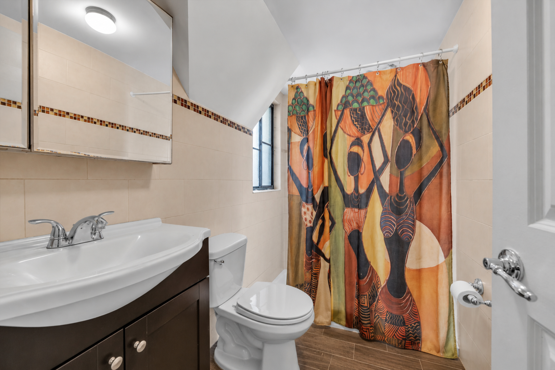 ?RARELY AVAILABLE BRICK TWO FAMILY TOWNHOUSE IN FOREST HILLS GARDENS? - 物件實景
