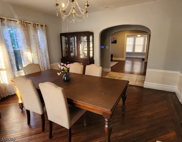 Newark City, New Jersey, 07112, United States, 4 Bedrooms Bedrooms, ,3 BathroomsBathrooms,Residential,For Sale,1804367