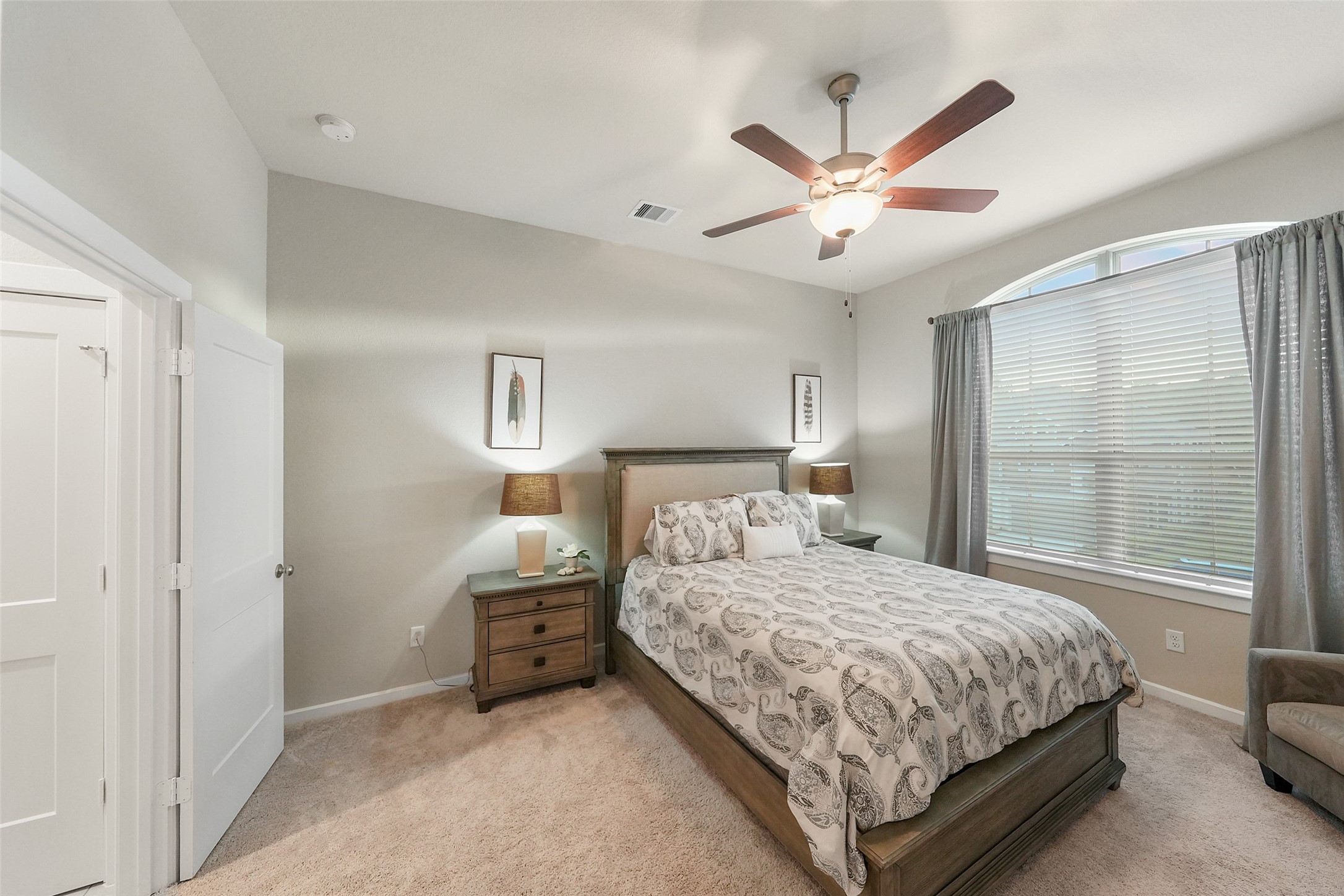  324 N Spotted Fern Drive - 物件實景