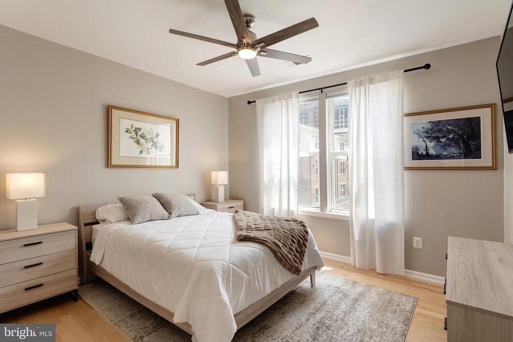 Reston, Virginia, 20190, United States, 2 Bedrooms Bedrooms, ,2 BathroomsBathrooms,Residential,For Sale,1904238