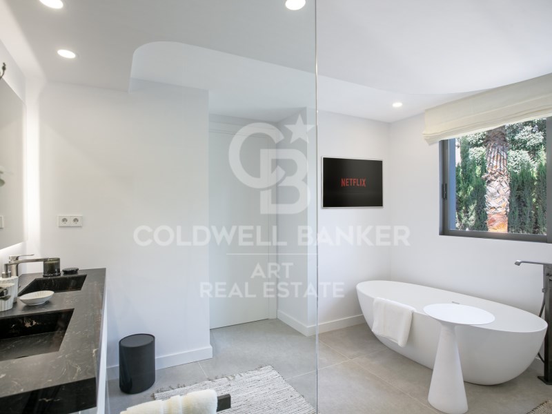 Marbella, Andalusia, ES, 5 Bedrooms Bedrooms, ,5 BathroomsBathrooms,Residential,For Sale,1766343