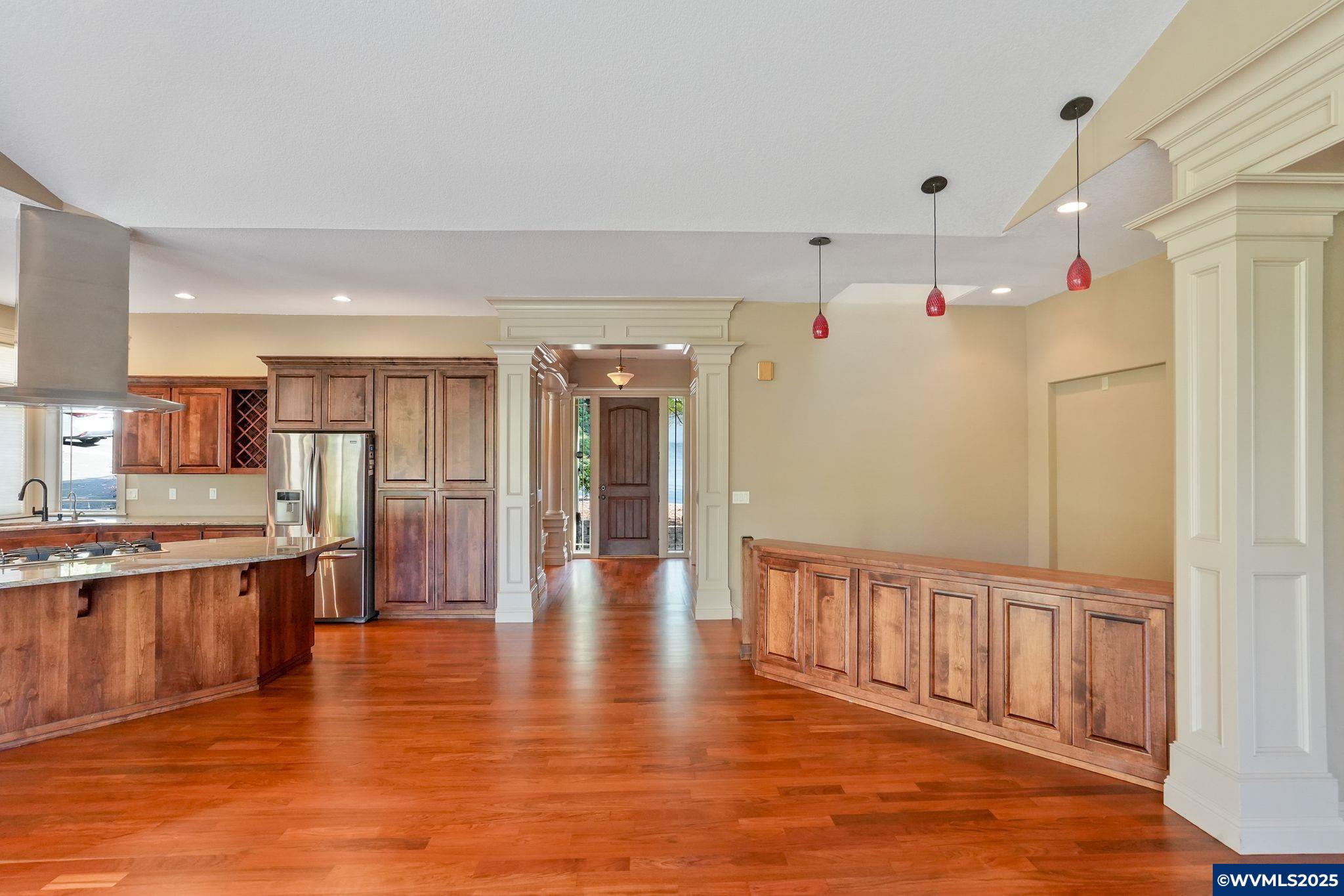 Salem, Oregon, 97306, United States, 4 Bedrooms Bedrooms, ,3 BathroomsBathrooms,Residential,For Sale,1906956