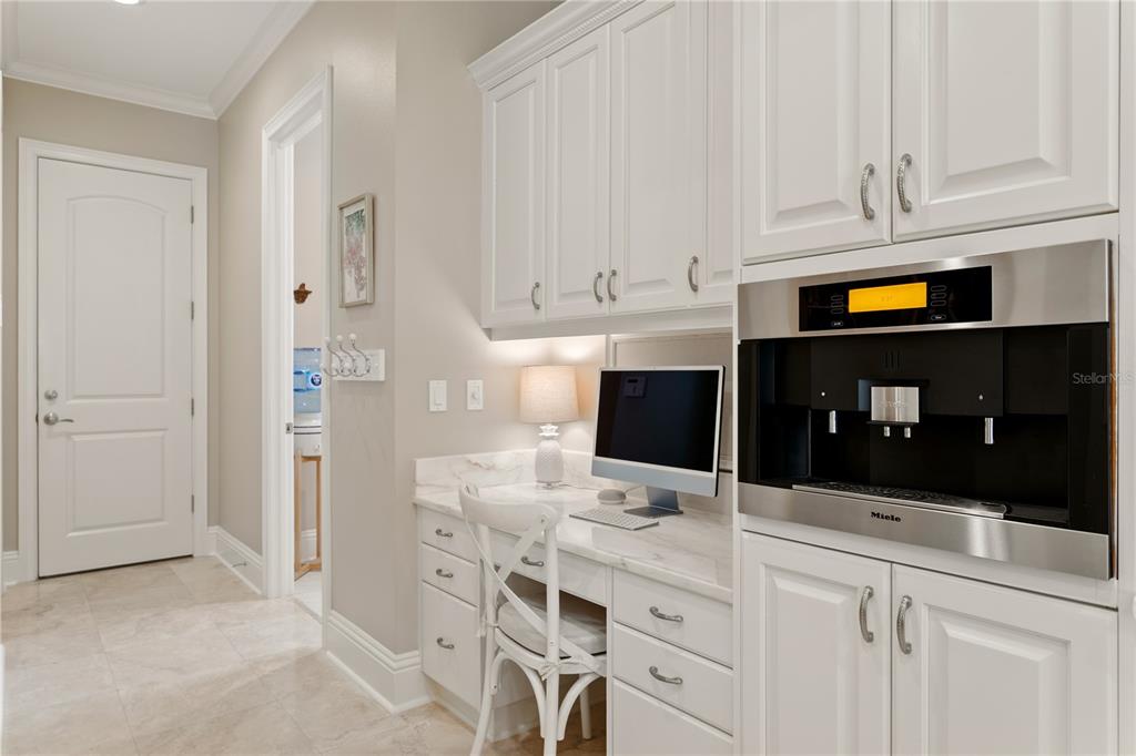 Tampa, Florida, 33618, United States, 4 Bedrooms Bedrooms, ,4 BathroomsBathrooms,Residential,For Sale,1903657