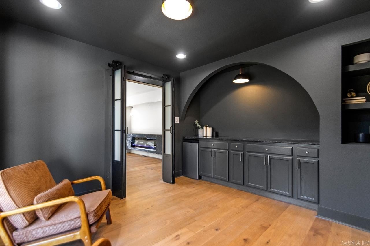 Alexander, Arkansas, 72002, United States, 6 Bedrooms Bedrooms, ,4 BathroomsBathrooms,Residential,For Sale,1986136