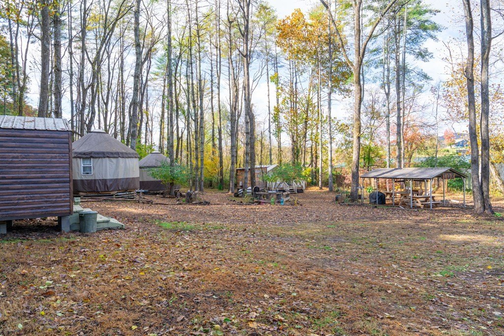 Brasstown, North Carolina, 28902, United States, 3 Bedrooms Bedrooms, ,3 BathroomsBathrooms,Residential,For Sale,1986118